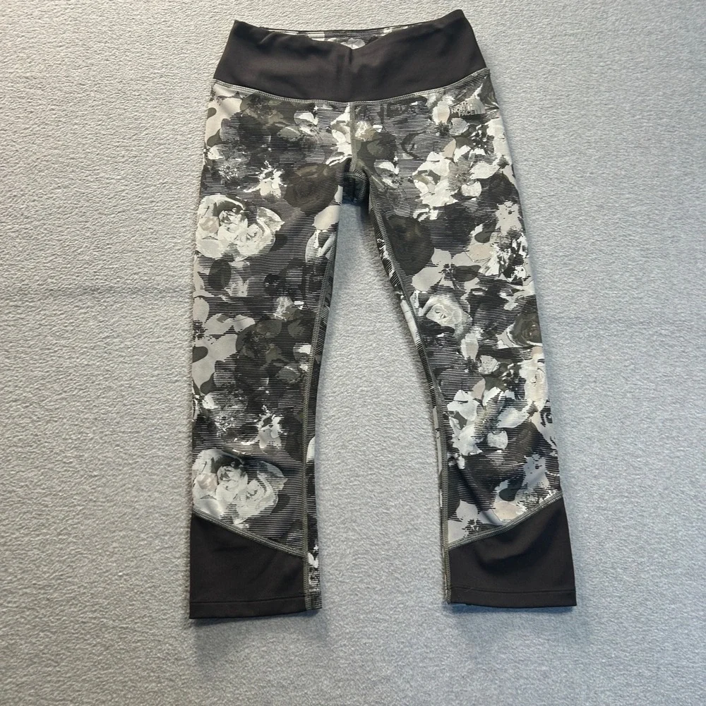 The North Face Crop Leggings Womens Small FlashDry Black Floral Print Athletic